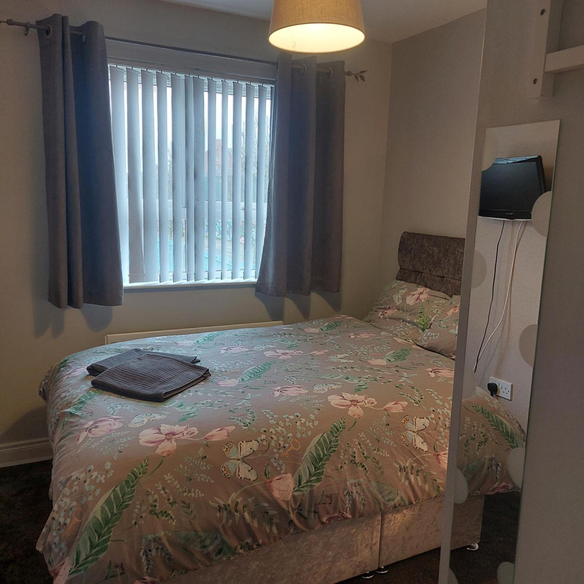ホテル Lawnbrook Town House ベルファスト エクステリア 写真
